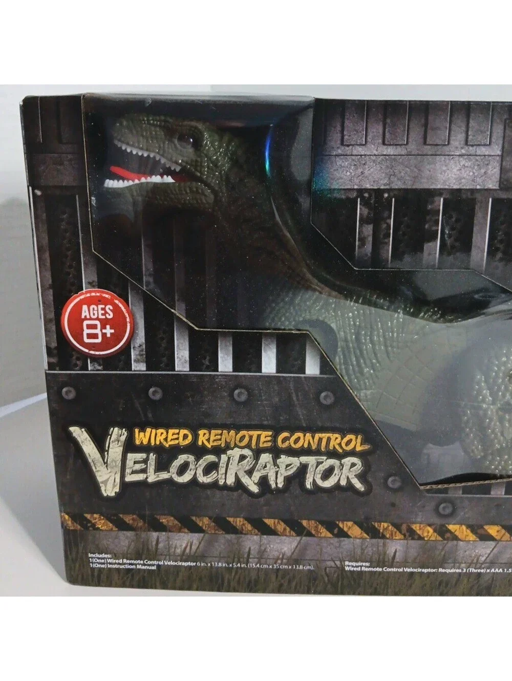 NEW Remote Control Velociraptor Dinosaur Toy With Dynamic Sounds n Walking Wired